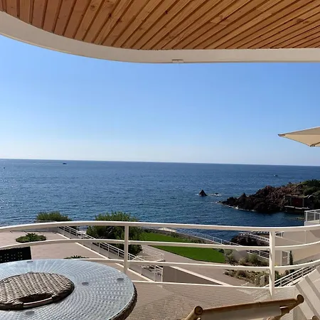 Apartment Grand Terrasse Vue Pieds Dans L'eau Piscine Saint-Raphael (Var)