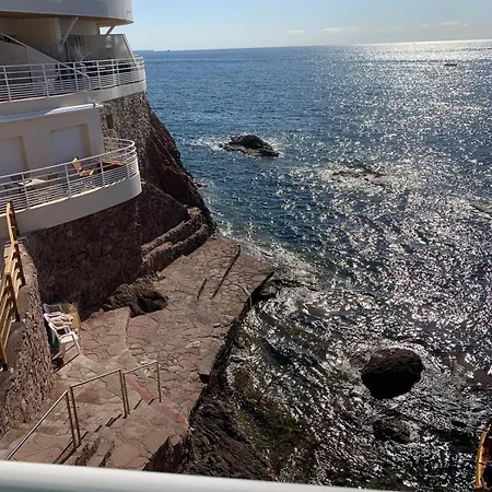 Apartment Grand Terrasse Vue Pieds Dans L'eau Piscine *