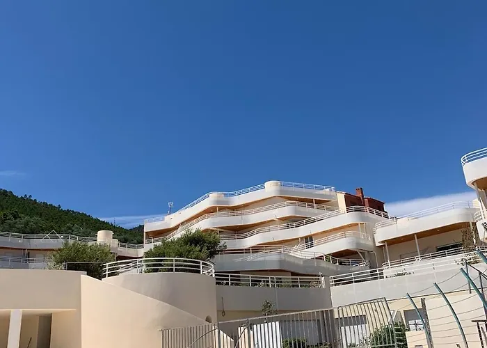 Grand Terrasse Vue Pieds Dans L'eau Piscine * Saint-Raphaël